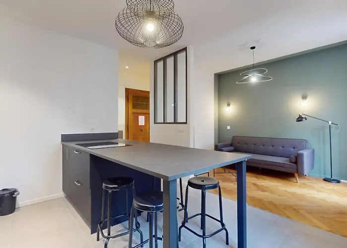 Beautiful Modern Apartment With Balcony In Geneva